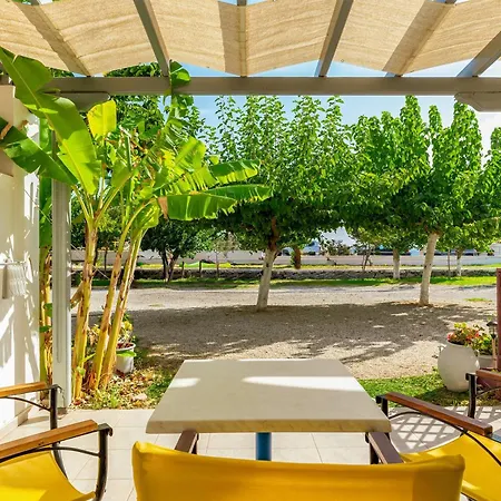 Perasma Studios 10 *